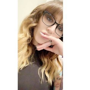Meet your Posher, Nikki